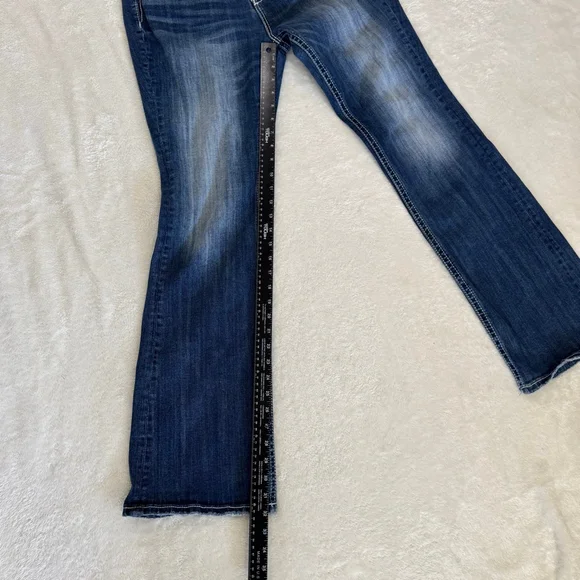 Miss Me Mid Rise Embellished Dreamcatcher Bootcut Jeans Size 33 - Picture 15 of 15